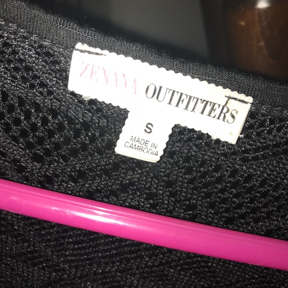 Top - Picture 4 of 4